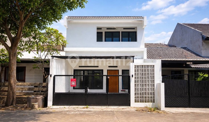 New Neat House Ready to Occupy - Strategic Location Near Cinere Toll New Neat House Ready to Occupy - Strategic Location Near Cinere Toll