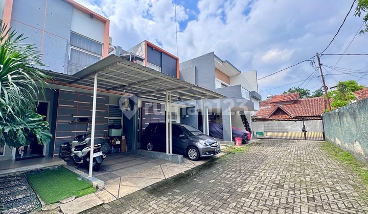 Rumah Nempel Andara dan Cinere Dalam Towhouse 3 Menit ke Tol