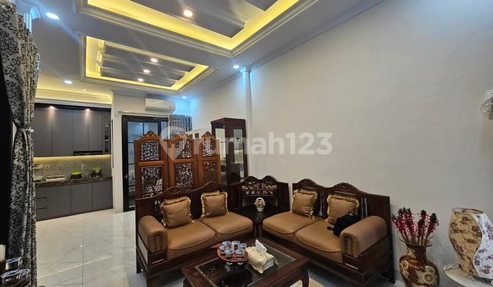 Rumah Warungsilla Jagakarsa Jakarta Selatan. 2