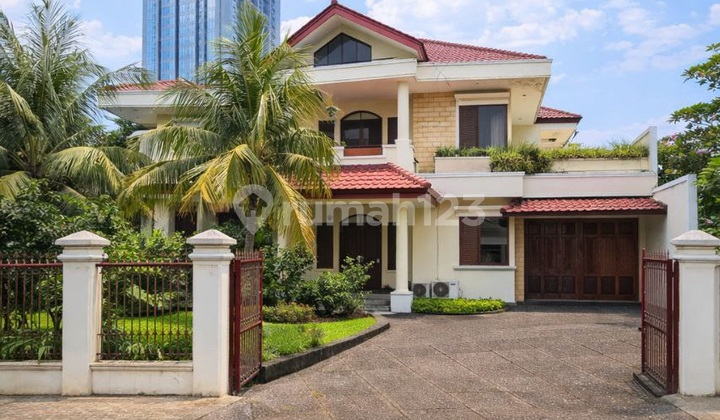 Spacious Premium Area House in Cilandak with Private Pool