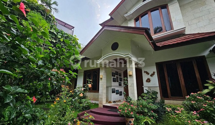 Luxury Home with Private and Comfortable Environment in Jeruk Purut, Cilandak