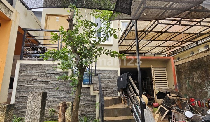 Cinere Cluster House with Strategic Location, Bandung-Style House