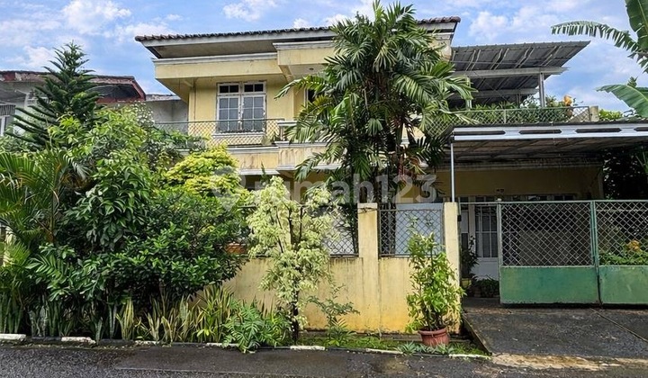 Sturdy House in Cinere Complex Near Toll Gate