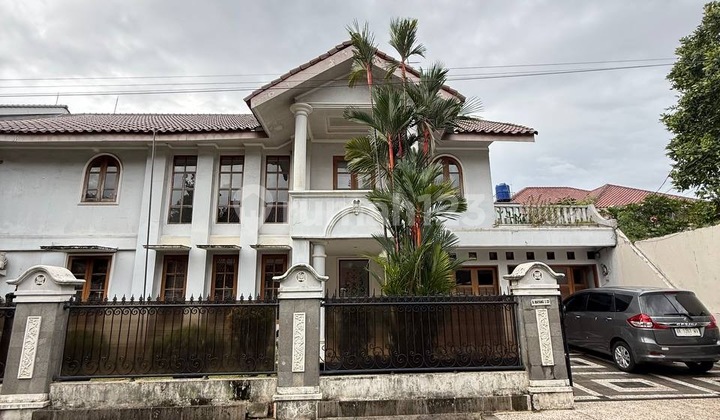 Well-Maintained and Lush Secondary House in Bintaro, South Jakarta 2