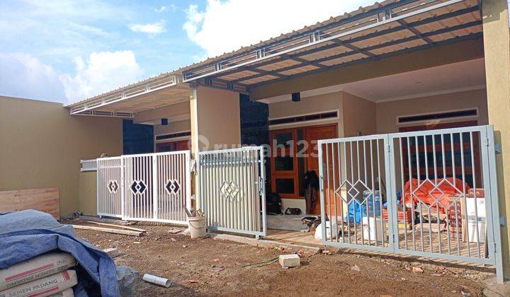 DIJUAL RUMAH BARU SAYAP SETIABUDI DICIHANJUANG CIWARUGA 1