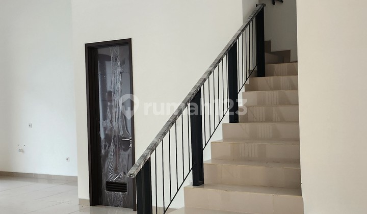 Dijual Rumah Pik2 10X30 300M2 Cluster Bukit Danau Indah 2