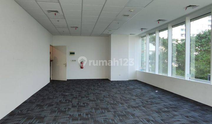 Disewakan Office Space Kantor Kensington Kelapa Gading Lantai Rendah 72m2 Full Karpet Unfurnished 2