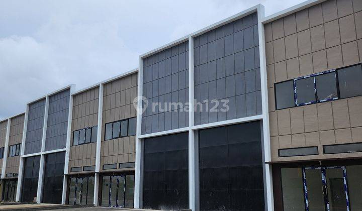 Disewakan Gudang Kbc Kamal 900m2 Plong Baru Brandnew Rapi Full Cor Akses 40ft 2