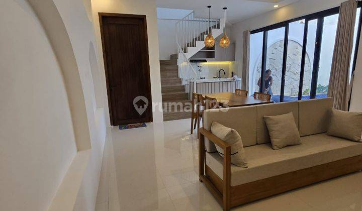 For Sale And Rent Brand New Tropical Minimalist Villa 2 Floors In The Semat Brawa Area Of Canggu Bali. 2