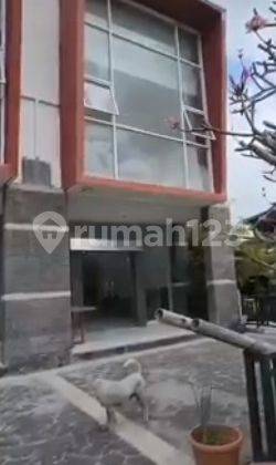 Shophouse suitable for investment or office near villas, schools, beaches, etc. Benoa, Bali 1