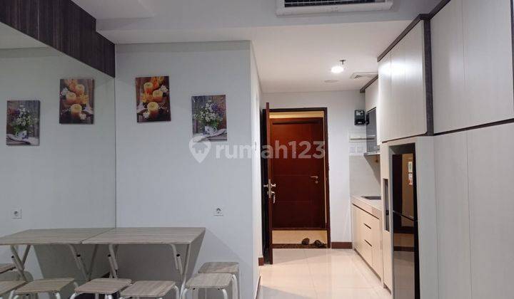 Apartemen rapi full furnished siap huni dekat dgn universitas binus & bunda mulia 1