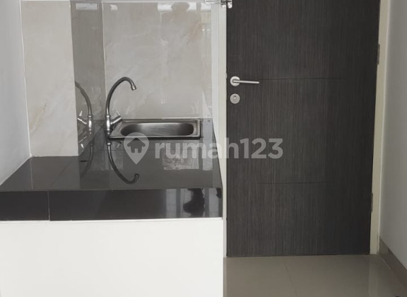 Neat and well-maintained apartment. 2