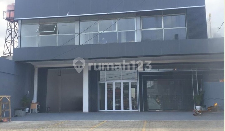 Disewakan 3 ruko gandeng di raya serpong. Cocok untuk showroom, bank, dll.