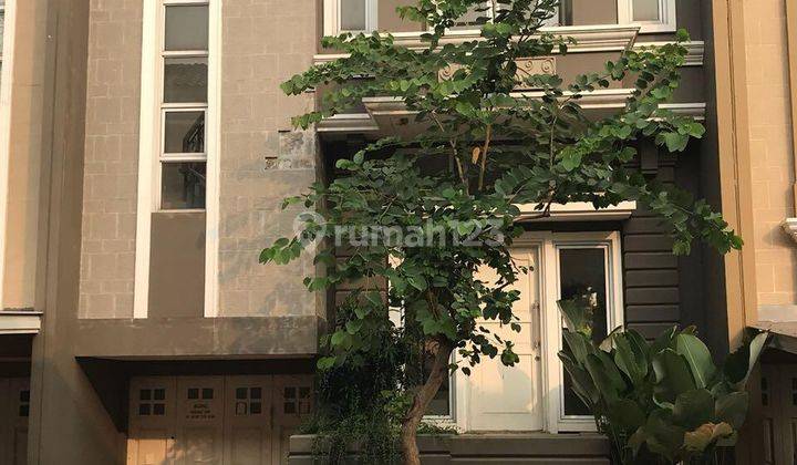 Dijual Rumah Lebar 8 Karelia Village, Gading Serpong 1