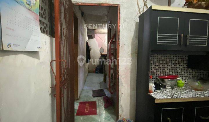 Rumah Akses Jalan 2 Mobil Dalam Komplek Walikota Sukapura S8014 2