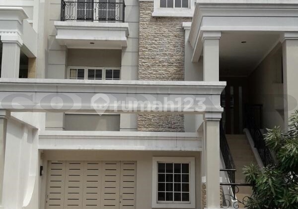 Rumah Disewa Sunter, Semi Furnish, Luas 8x18 Meter, Kode :13831 Si
