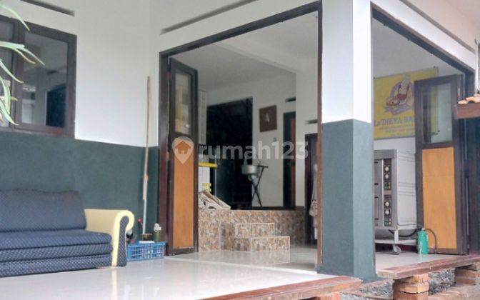 Dijual Rumah 3 Lantai Di Sayap Cikutra, Cigadung, Kota Bandung, Shm, 5,9 M Nego, Rumah Model Villa, Pemandangan Gunung, Udara Sejuk, Lingkungan Aman, Sangat Cocok Untuk Tempat Tinggal Ataupun Dijadikan Villa, Kantor, Tempat Usaha 2