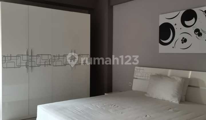 Apartemen Puncak Kertajaya 2BR Semi Furnished Bagus View City  1
