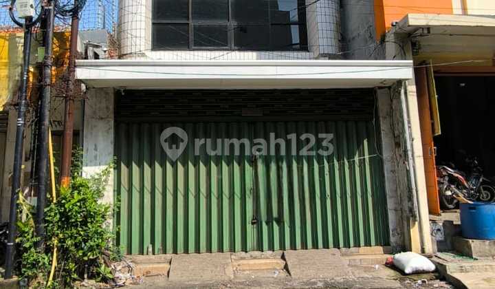 Ruko 3 Lantai Bagus di Slompretan Lokasi Strategis 1