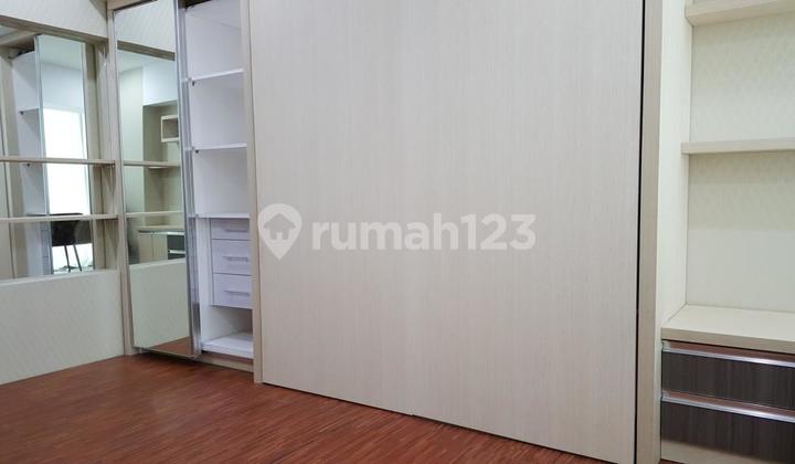 Nice Studio Apartment Furnished with City View at U Residence Lippo Karawaci 2