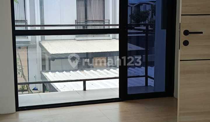 Nice Cendana Essence 2-Story House Already Renovated in Lippo Karawaci