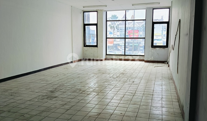 Ruko Boulevard Gading Serpong 3 Lantai Luas Tanah 100m2