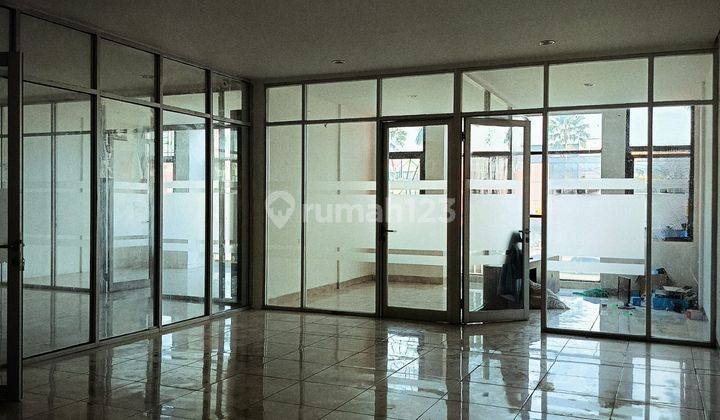 Ruko Gandeng Sudah Renovasi Ada Mess di Boulevard Gading Serpong. 2