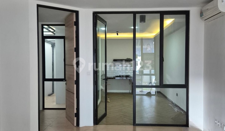 Nice Cendana Essence 2-Story House Already Renovated in Lippo Karawaci