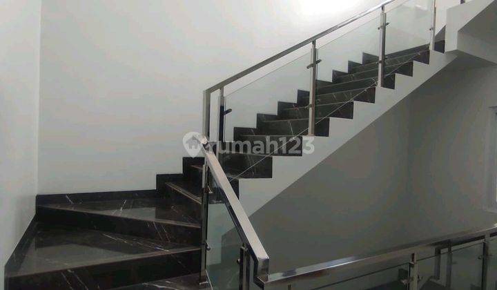 Rumah 3km Siap Huni Lippo Karawaci Di Lippo Central Dekat Uph, Uph, Sph Semi Furnished 2