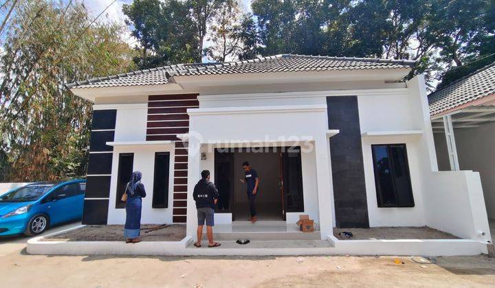 Rumah Baru Siap Huni Suasana Asri Dalam Cluster di Manisrenggo 1