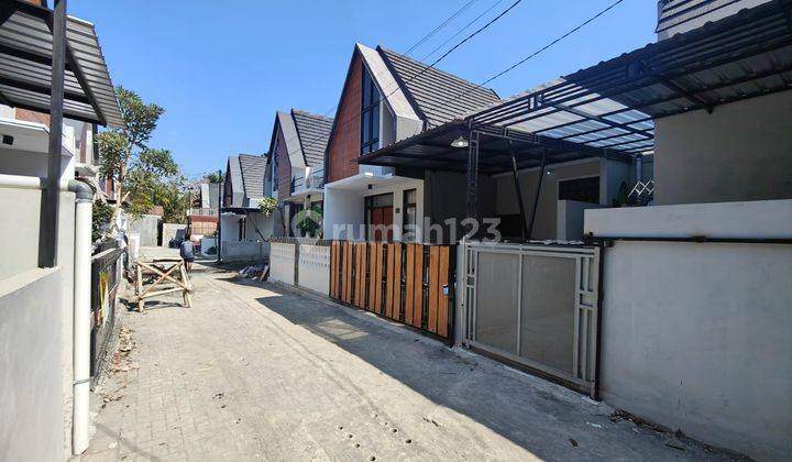 Dijual Rumah Scandinavian 400 Jt an Diskon 17 Jt, Dekat Kota Jogja 1