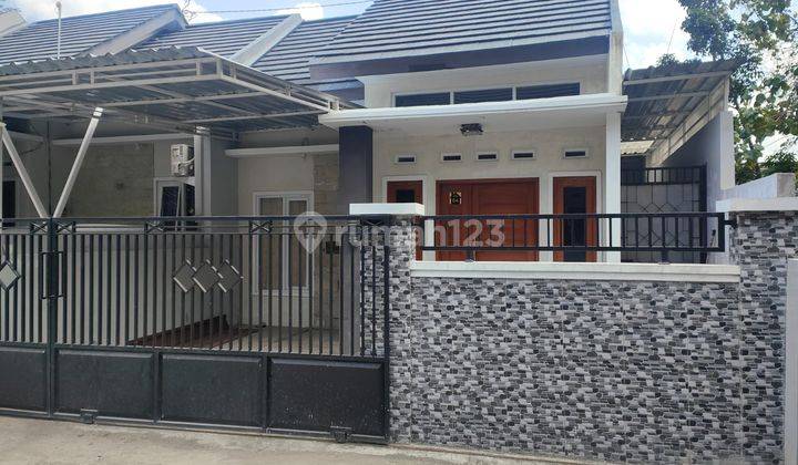 Dijual Rumah Cantik Minimalis Cash Keras Diskon 17 Jt, Selatan Umy 1