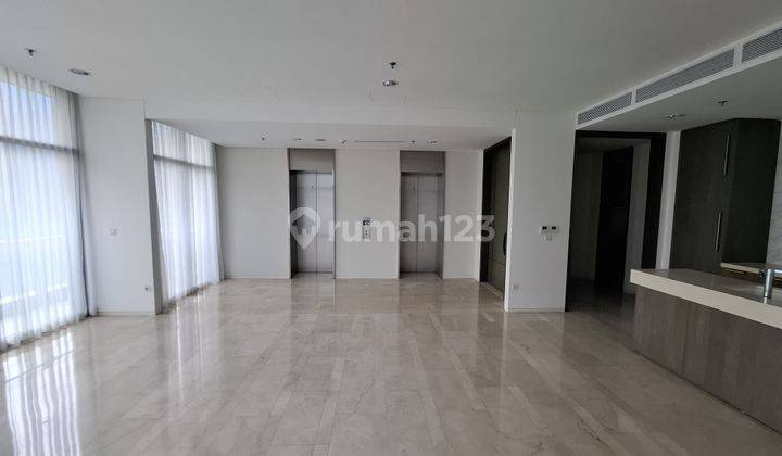 Apartement Verde Two 3 BR Furnished Bagus 2