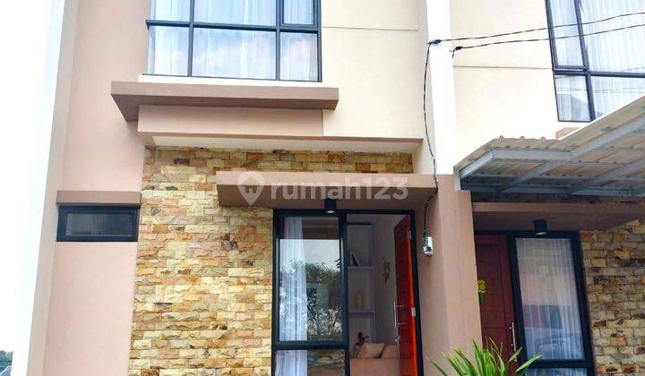 JUAL CEPAT RUMAH CANTIK 2 LANTAI HARGA MENARIK 1