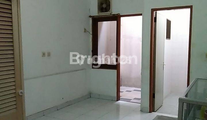 Jarang Ada  Rumah 2 Lantai Di Taman Semanan Indah  2