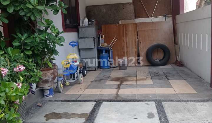 For Sale House Position at Hoek Tebet Utara, South Jakarta 2