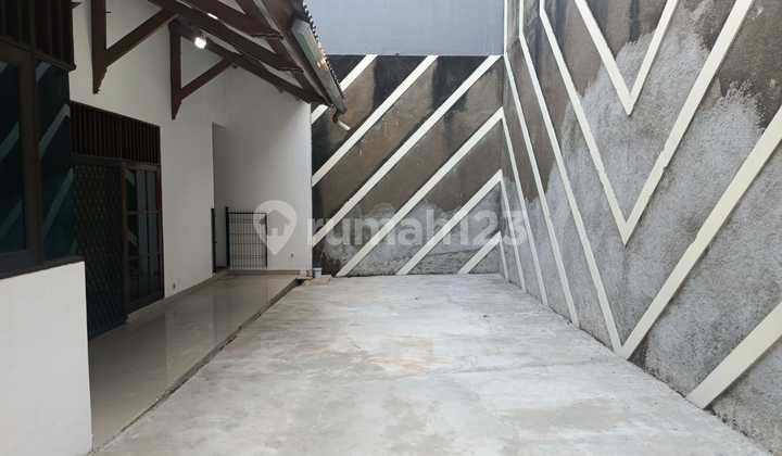 Di Sewakan Rumah Siap Huni 2 Lantai di Puri Indah Kembangan Jakarta Barat 2