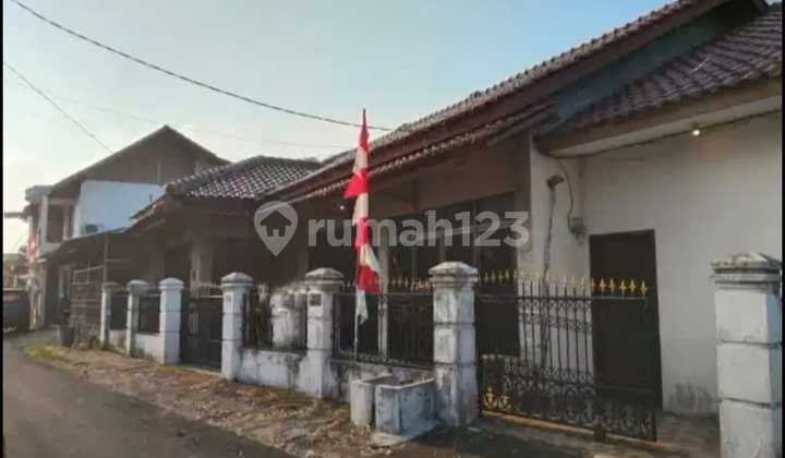 For Sale, Ready-to-Occupy Flood-Free House in Manggarai, Tebet, South Jakarta