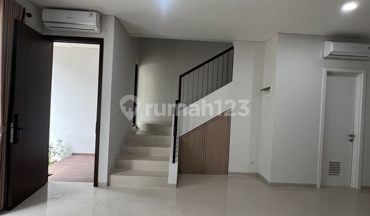 For Rent Brand New Home in Emerald Bintaro Sector 9 2