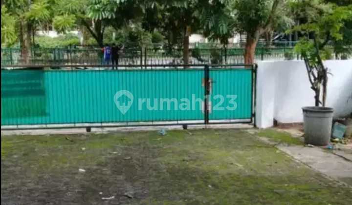 Di Jual Rumah Halam Luas dan Kolam Berenang Bintaro Sektor 2 Ciputat Timur 2