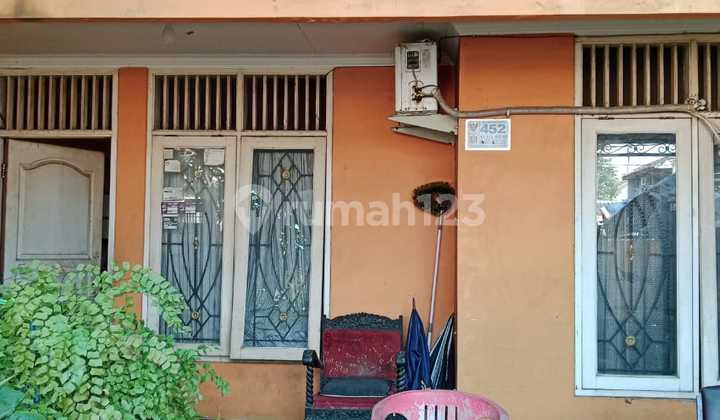 For Sale Strategic Roadside House in Pondok Bambu, East Jakarta. 2