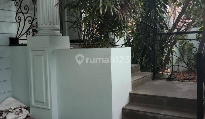 Rumah Baru 2 Lantai Semi Furnish di Duren Tiga, Jakarta Selatan  1