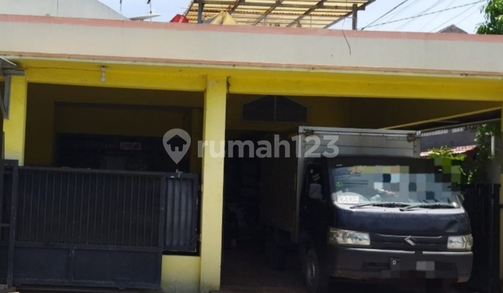 Quick Sale House, Suitable for Business in Harapan Jaya Area, North Bekasi 2