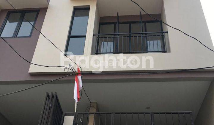 RUMAH BARU DI TENGAH KOTA JAKARTA 1