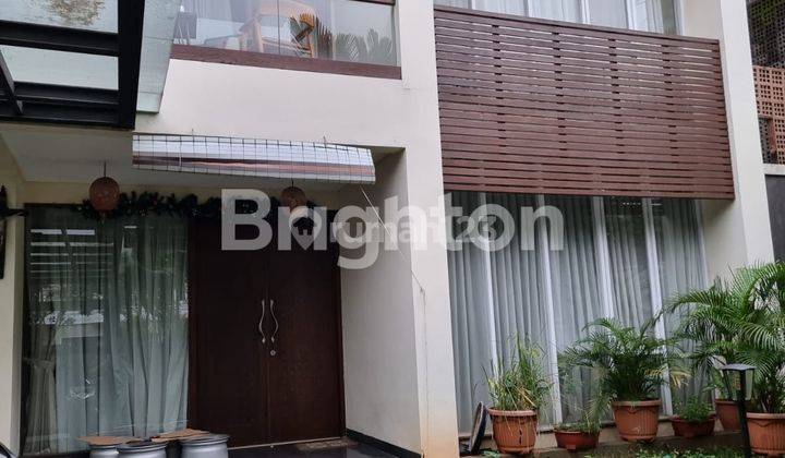 Rumah Luxury Di Kawasan Elit  1