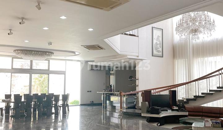 Sewa Rumah 2 Lantai di Kompleks Perumahan Elite Dalam Cluster Taman Kebon Jeruk Intercon