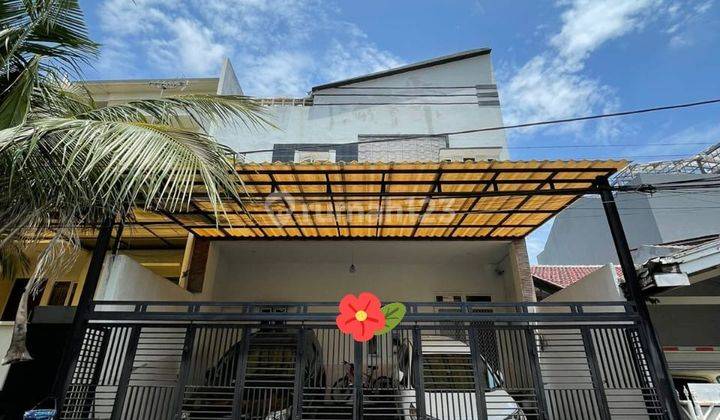 Rumah 2 Lantai Sudah Renovasi SHM di Kelapa Nias, Jakarta Utara 1