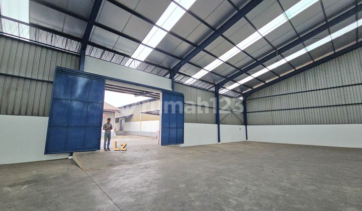 Good Warehouse in Warehousing Area Small Size Available in Bekasi