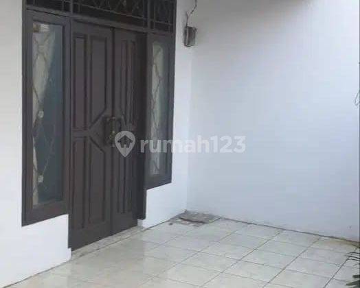 Rumah 2 Lantai Bagus di Kayu Putih, Jakarta Timur 2