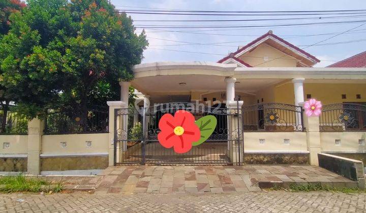 Rumah Bagus Furnished SHM di Taman Harapan Baru, Bekasi 1